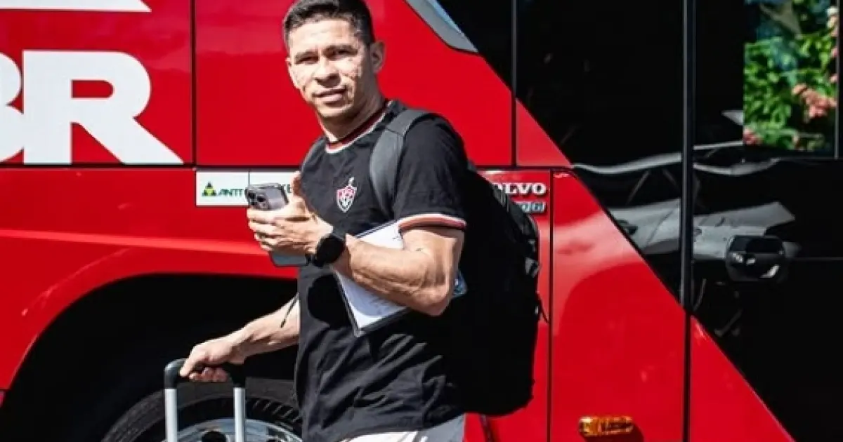 Vitória viaja para jogo decisivo da Sul-Americana